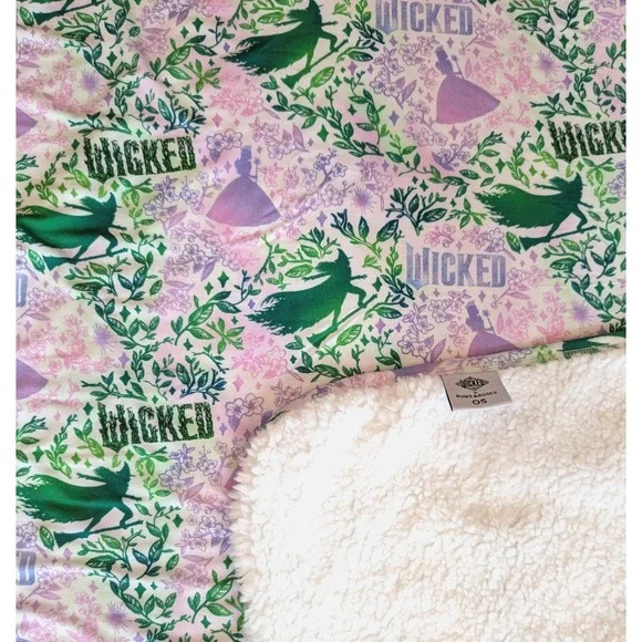 Bums and Roses x Wicked Plush Bum Bum Blanket Bamboo Viscose 50x50 - Picture 1 of 5